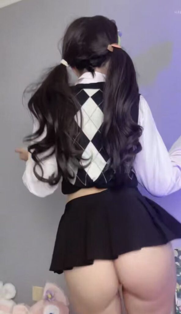 图片[5]-跳的这个舞蹈卡点太好了，视频时长将近10分钟，愣是一点没停，这些节拍全给卡上了，动作不重样，诱惑性十足呀真是~超级无敌好评！！！-SS网红科技