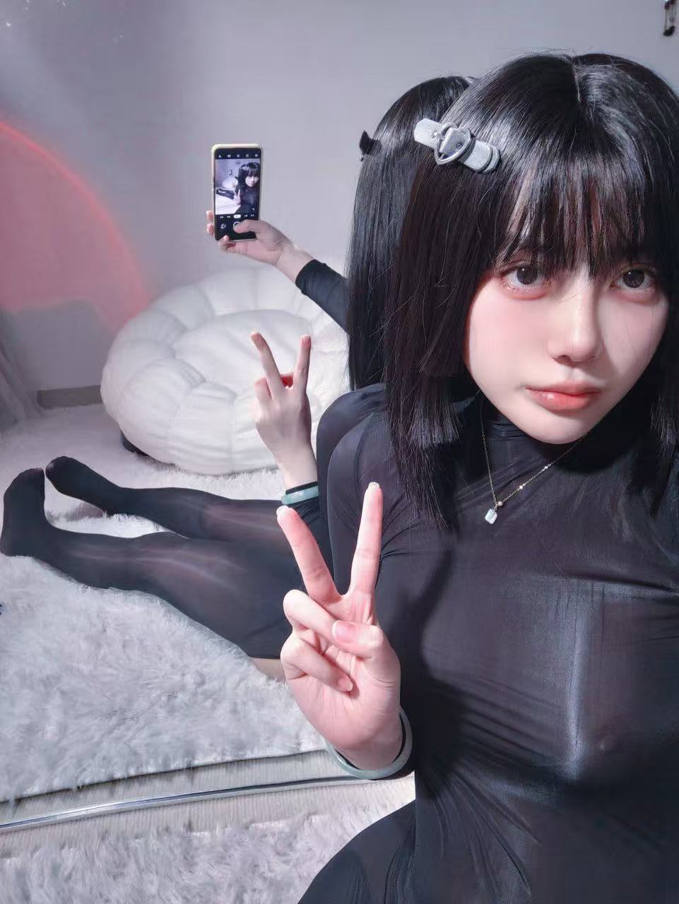 必看资源！！高桥千凛最新作品：拍的自己的写真，目前来说她的是最漂亮的之一，我想大家应该都见过，全网站都可以不看但是这个作品必须得看！她的白虎可以说是全网第一没人说第二了，一共九个视频每一个都是可以把阳痿治好的视频！一点也不夸张！因为她是真不开美颜啊！-SS网红科技